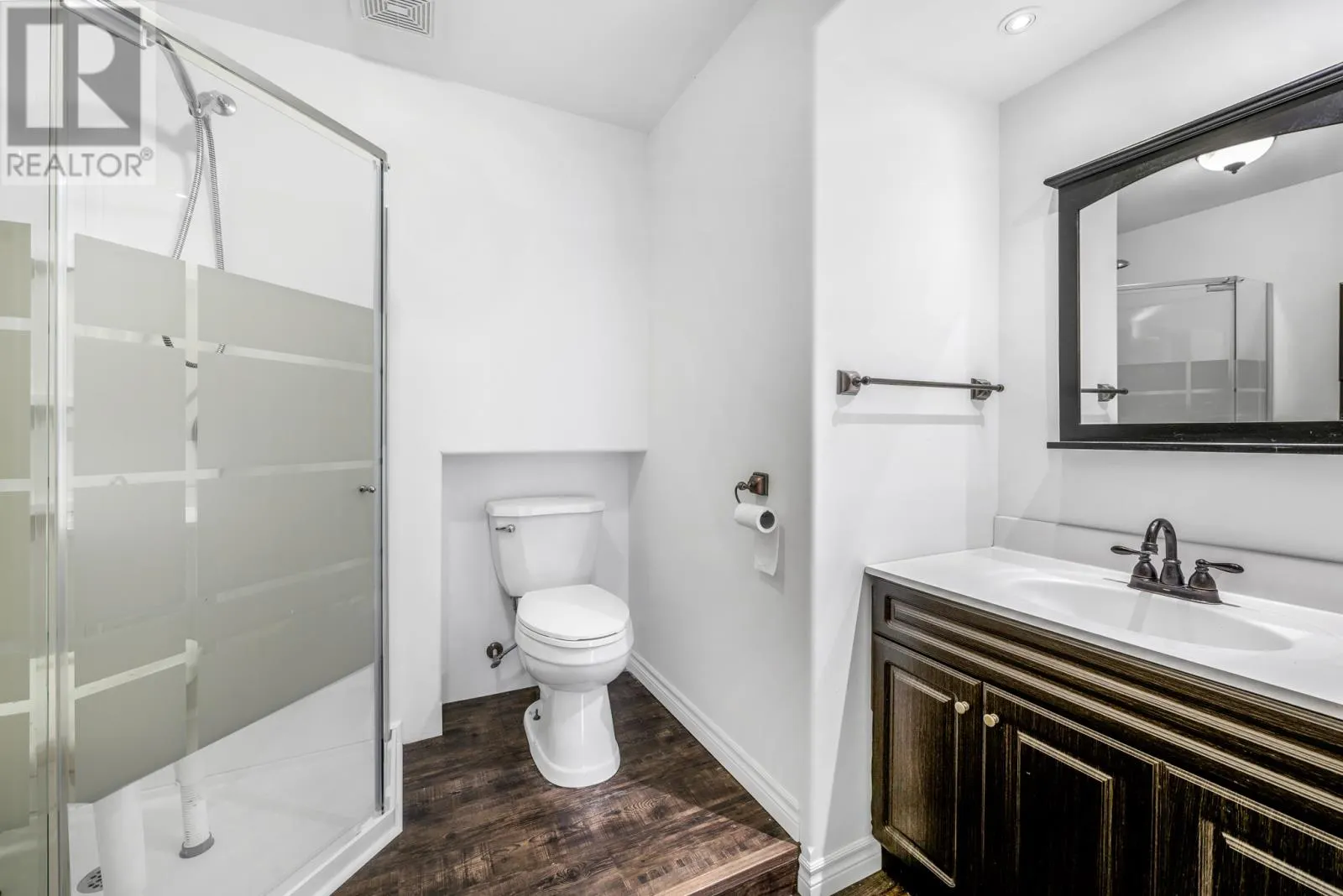 15 Churchills Road