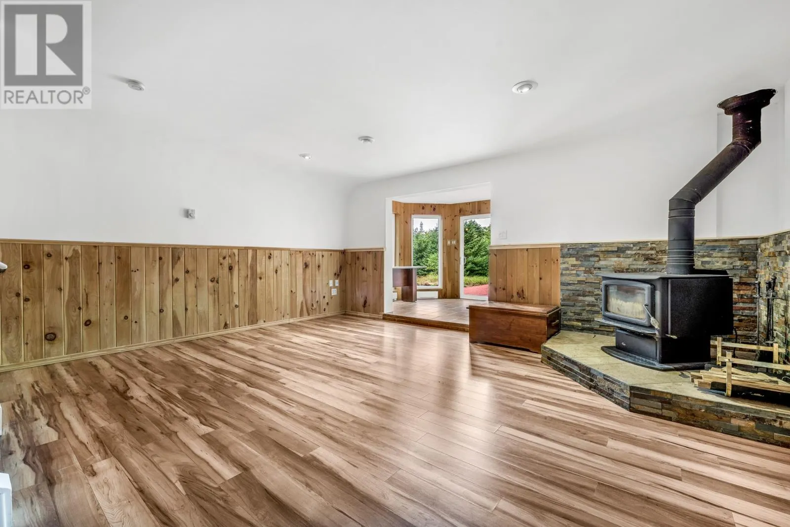 15 Churchills Road