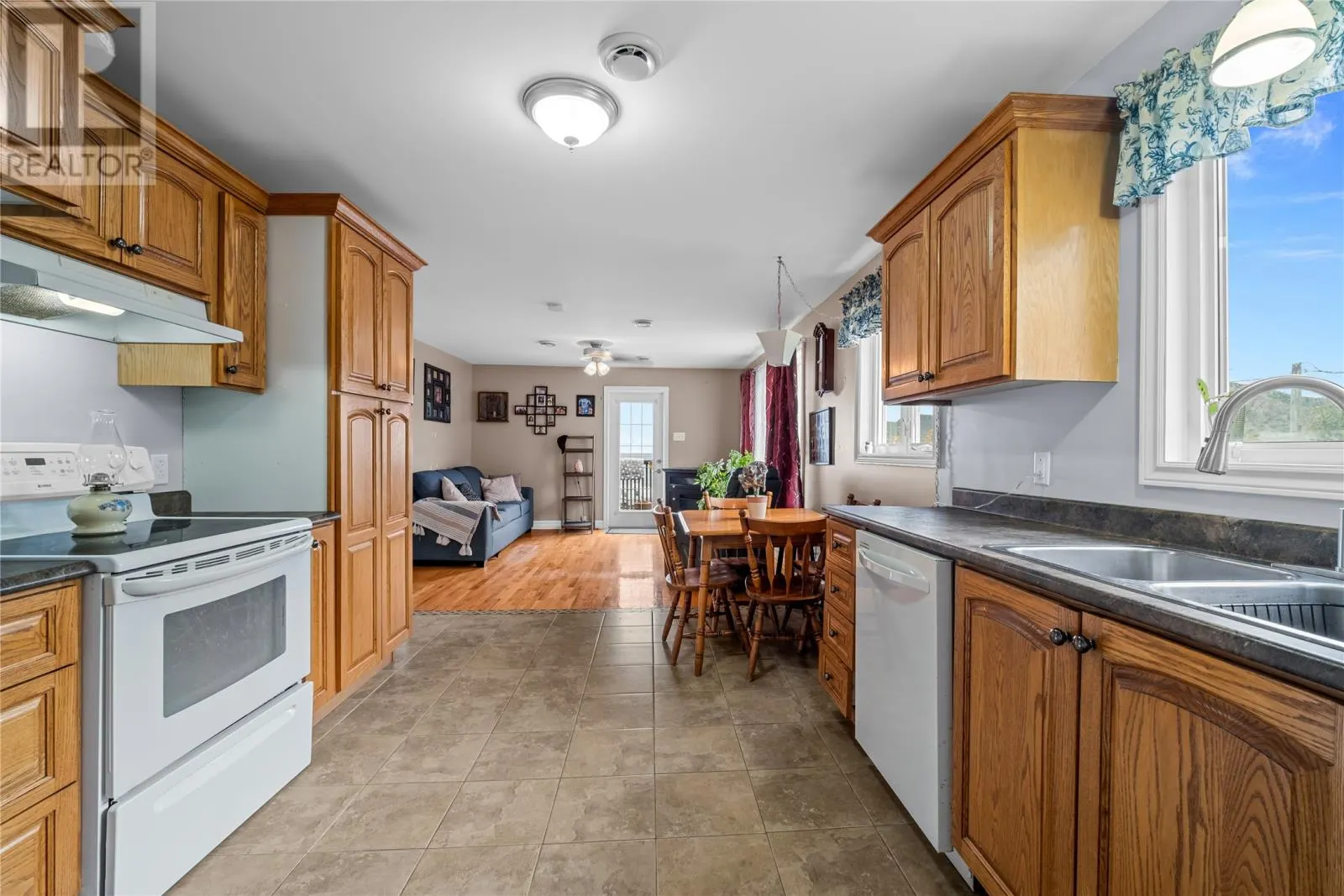 88 Beachy Cove Road