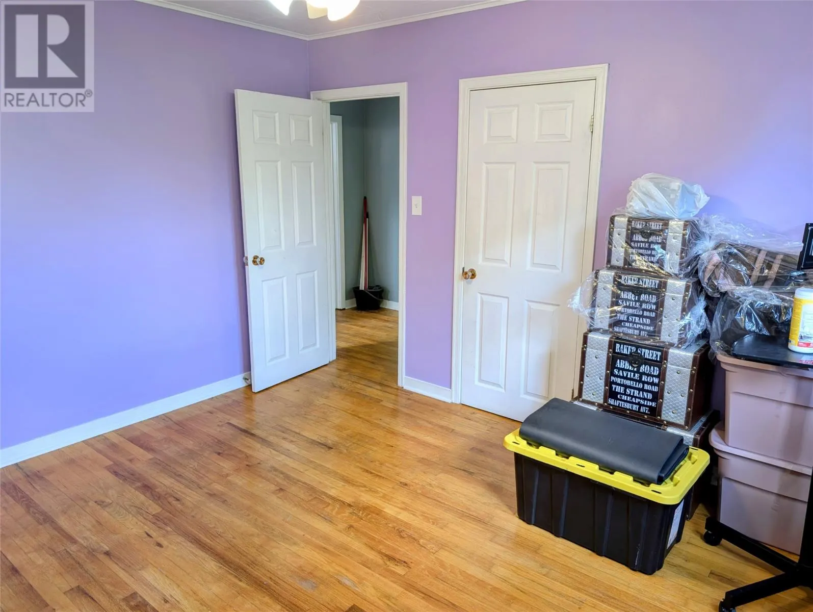 5 Groves Place