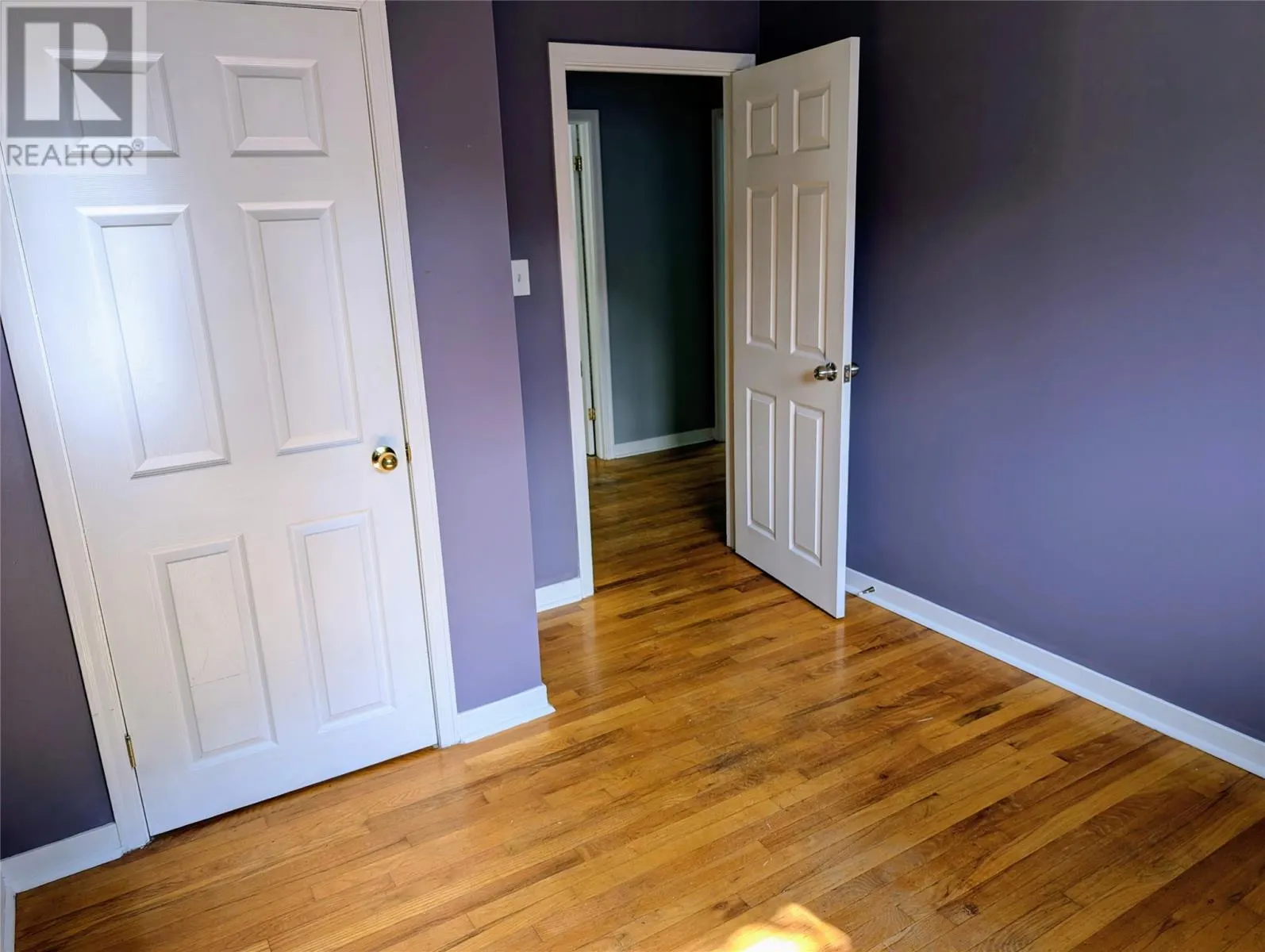 5 Groves Place