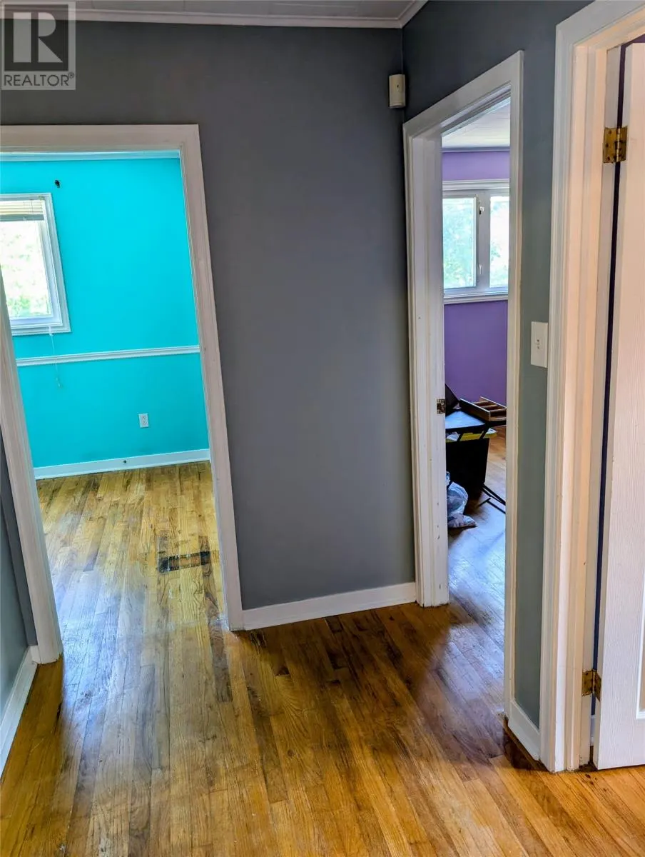 5 Groves Place
