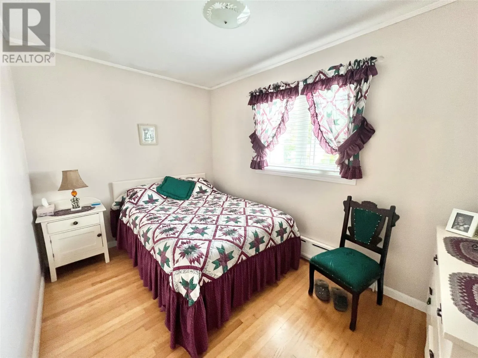 1 Larch Street
