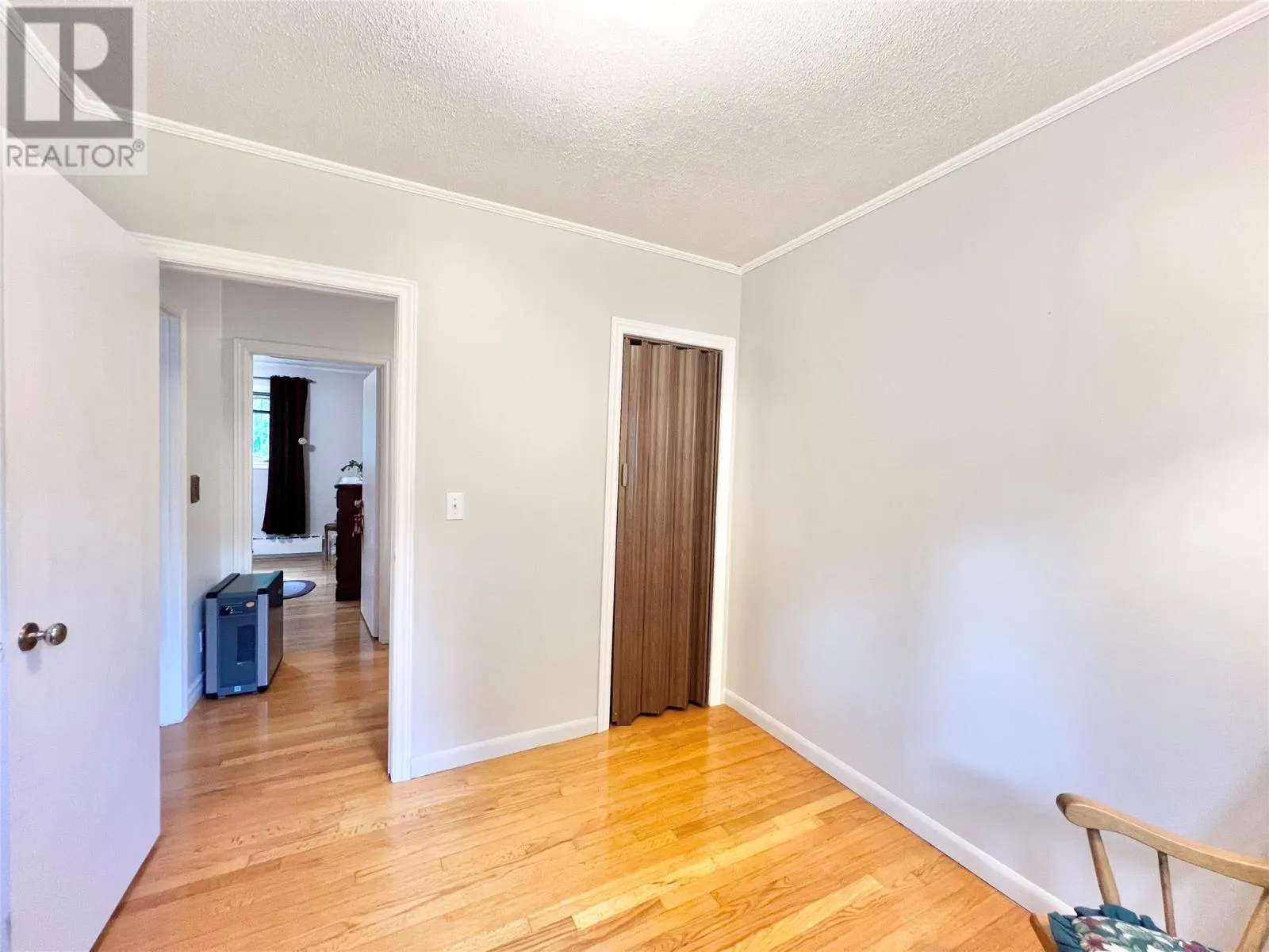 1 Larch Street
