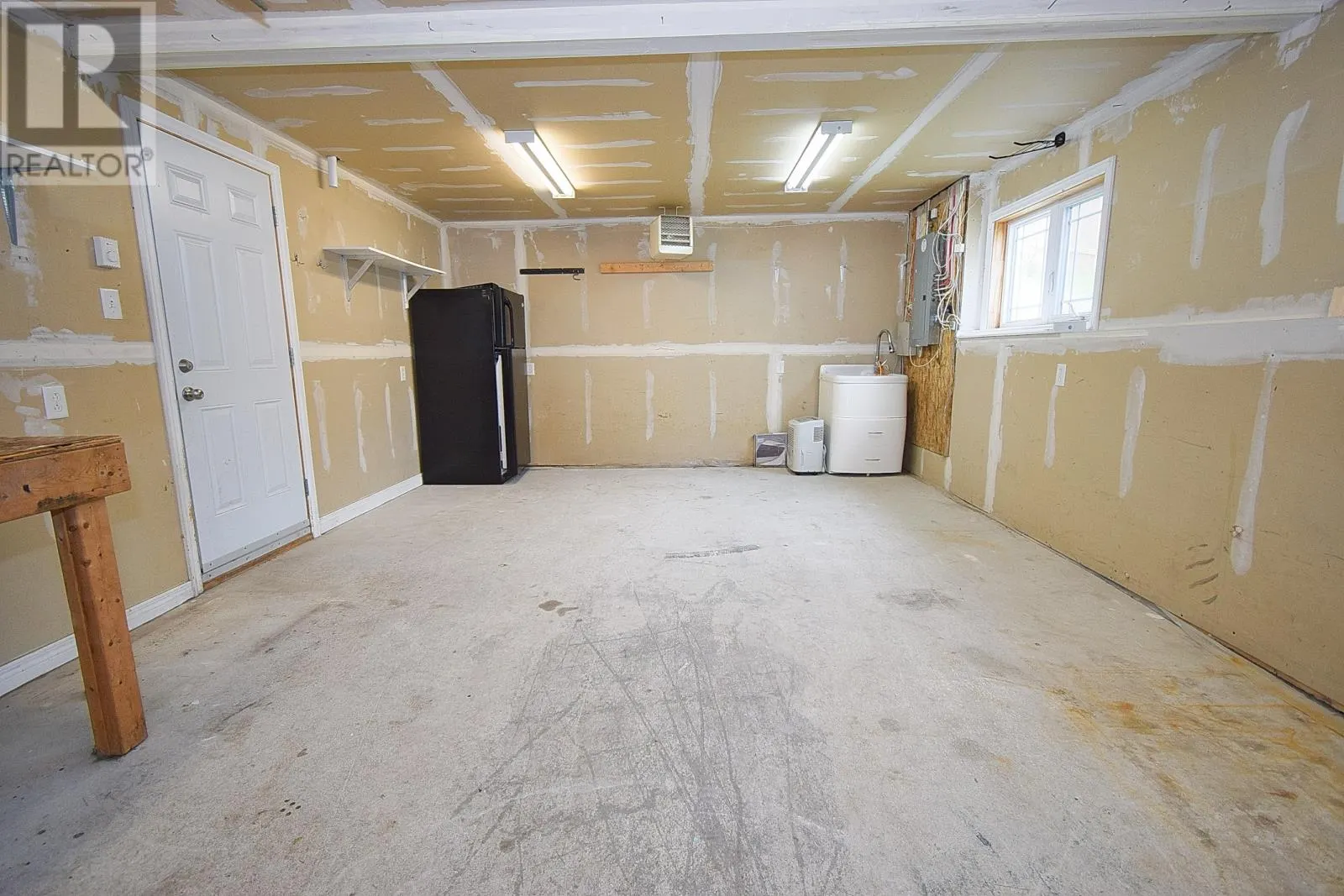 12 Zircon Place
