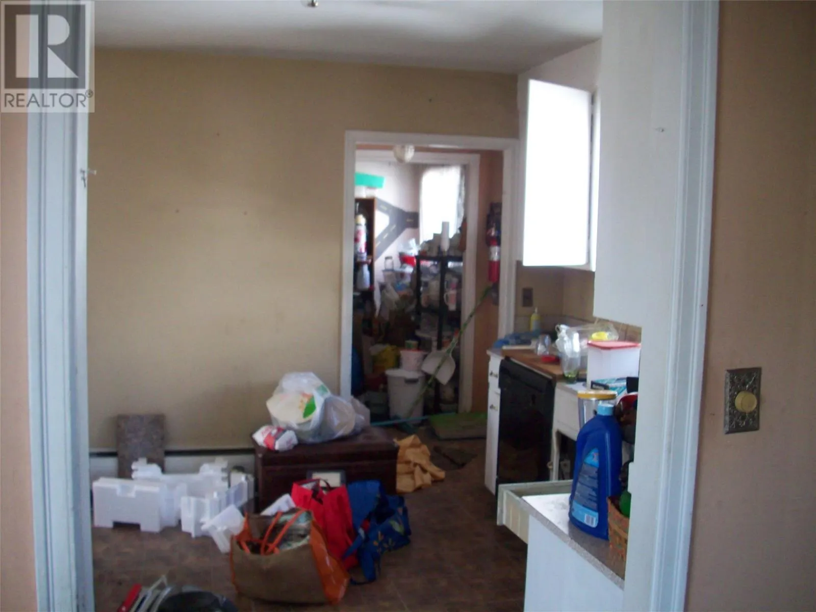 6 Pleasant Street