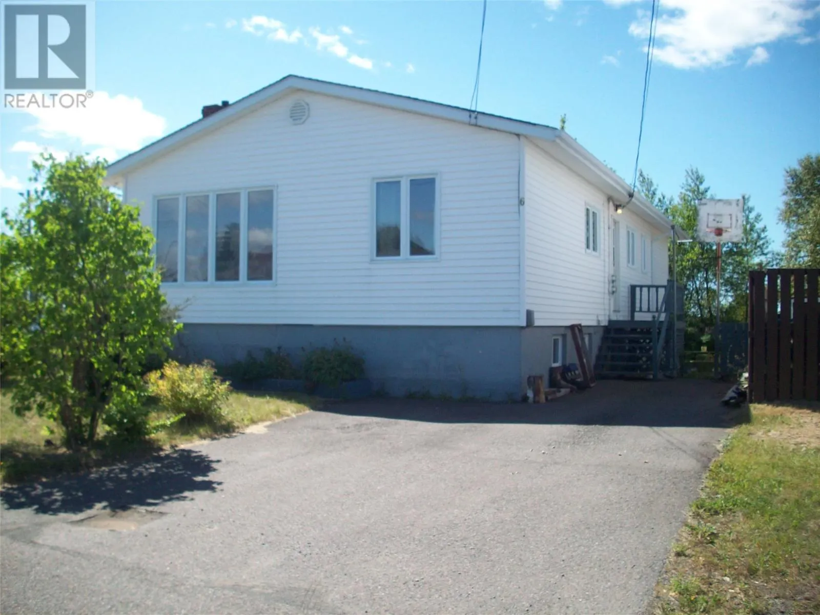 6 Pleasant Street