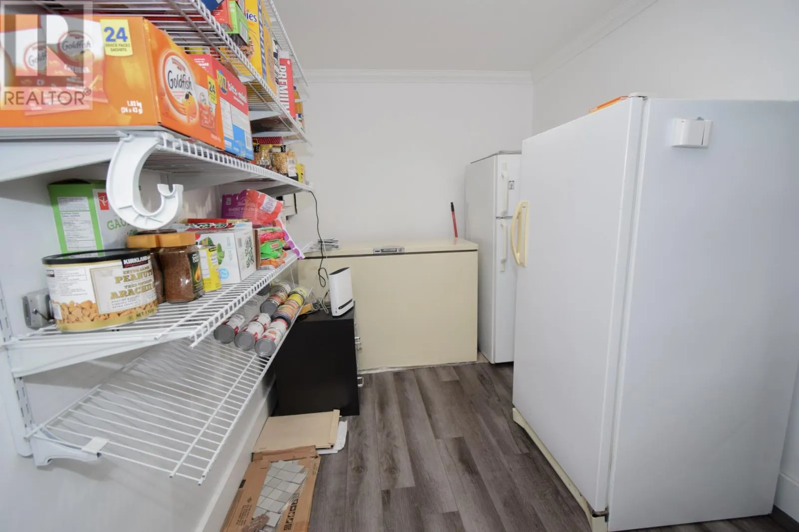 25 Roberts Road S