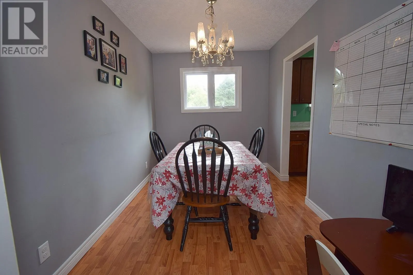 25 Roberts Road S
