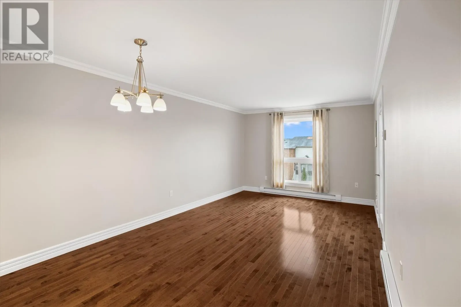 58 Pasadena Crescent Unit#301, #301