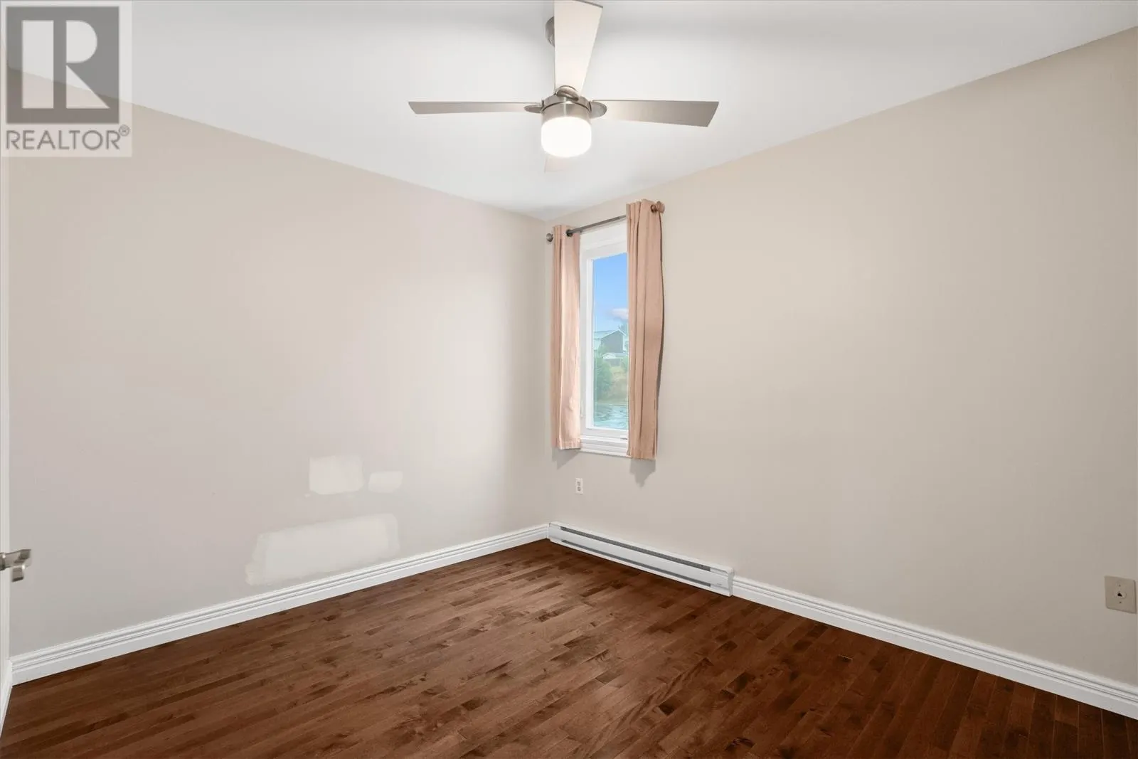 58 Pasadena Crescent Unit#301, #301
