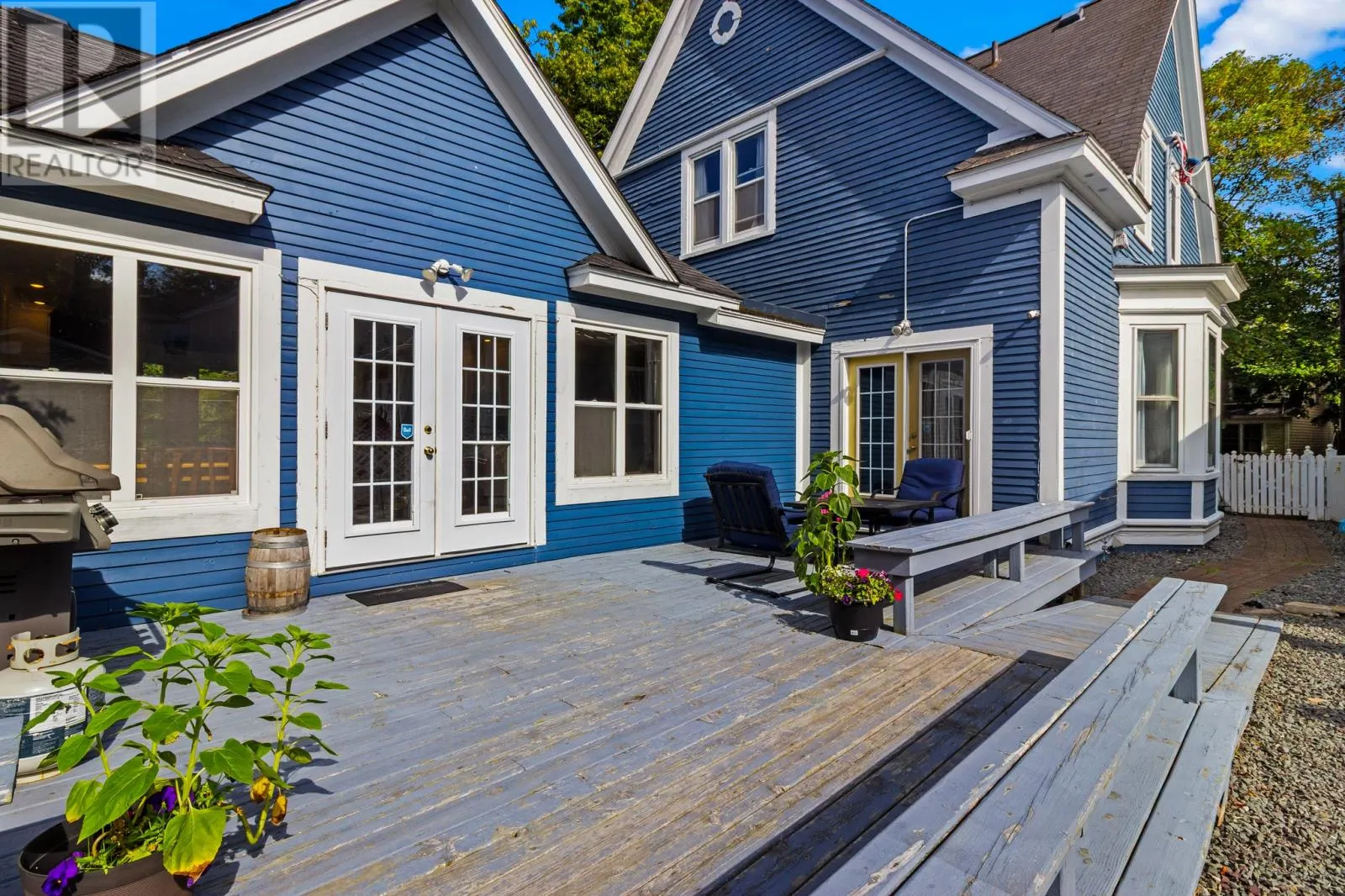 43 Forest Road