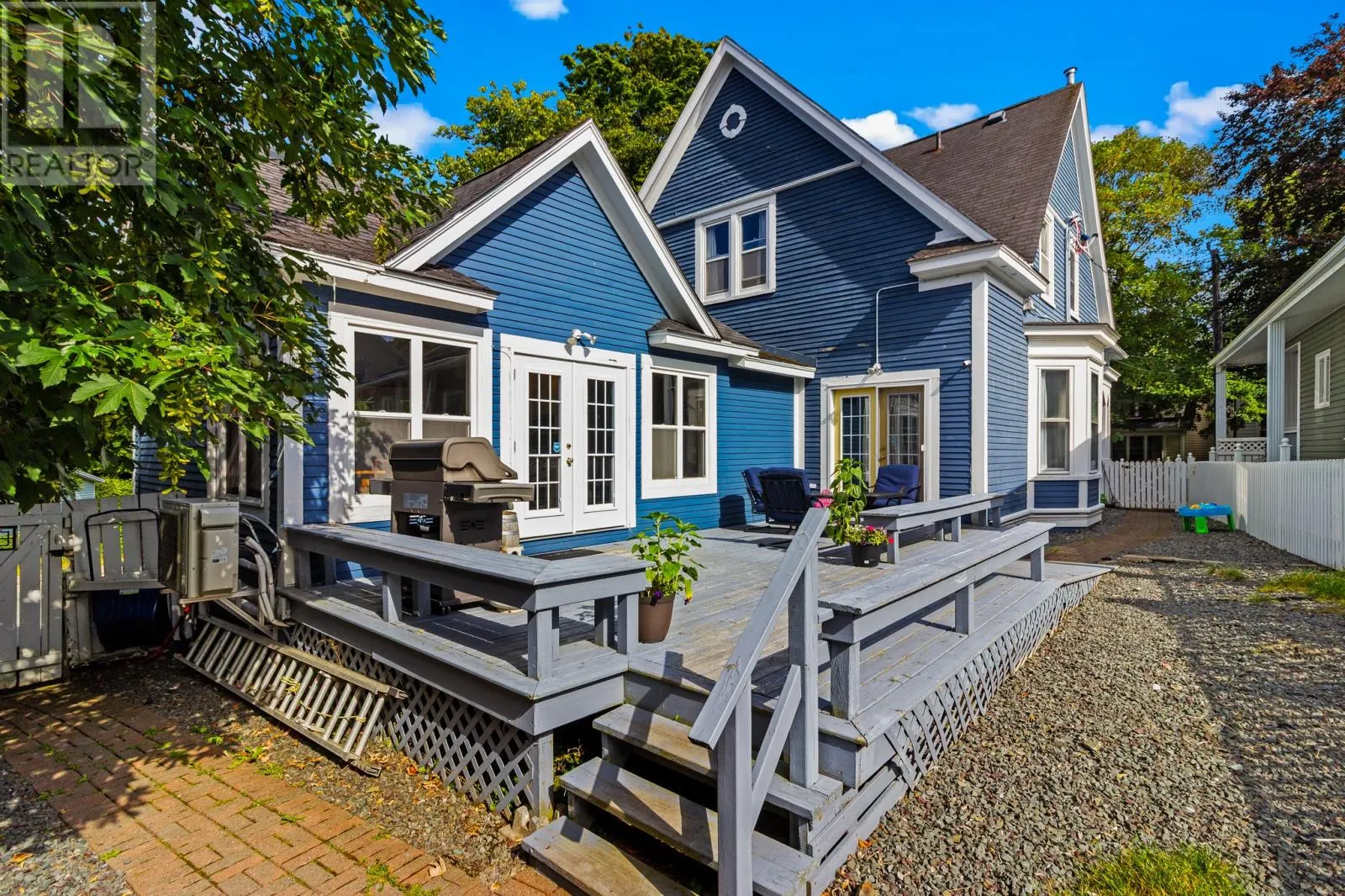 43 Forest Road