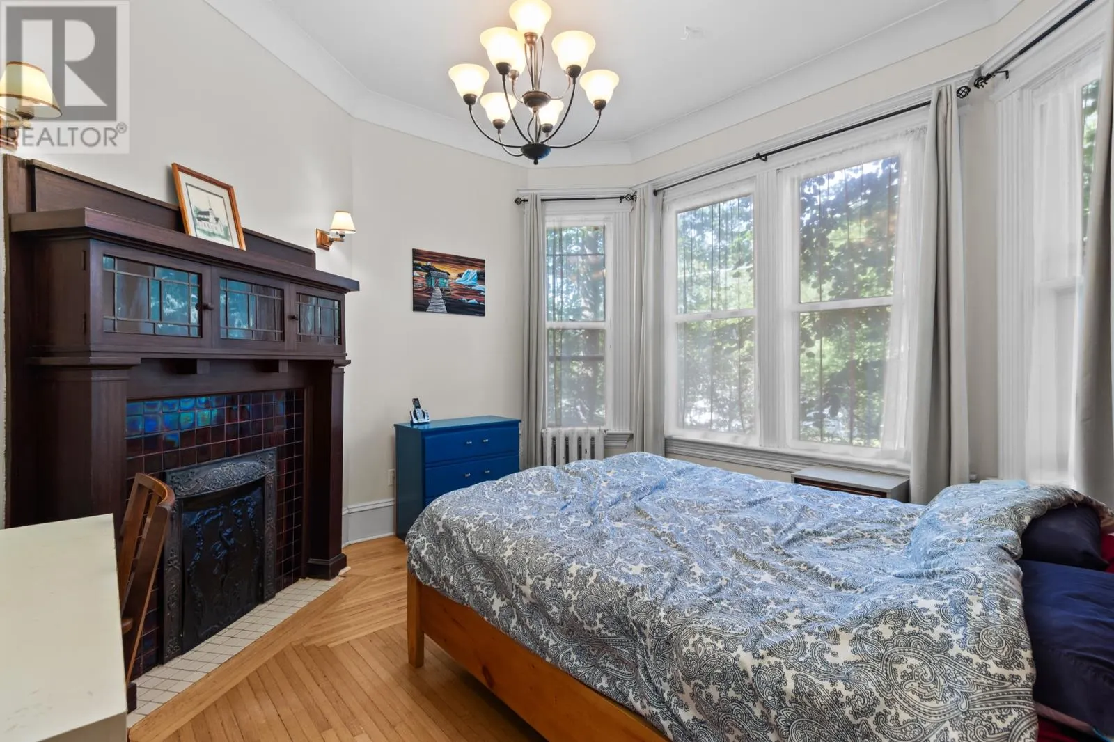 43 Forest Road