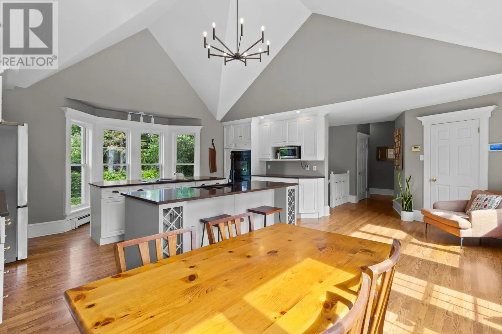 43 Forest Road