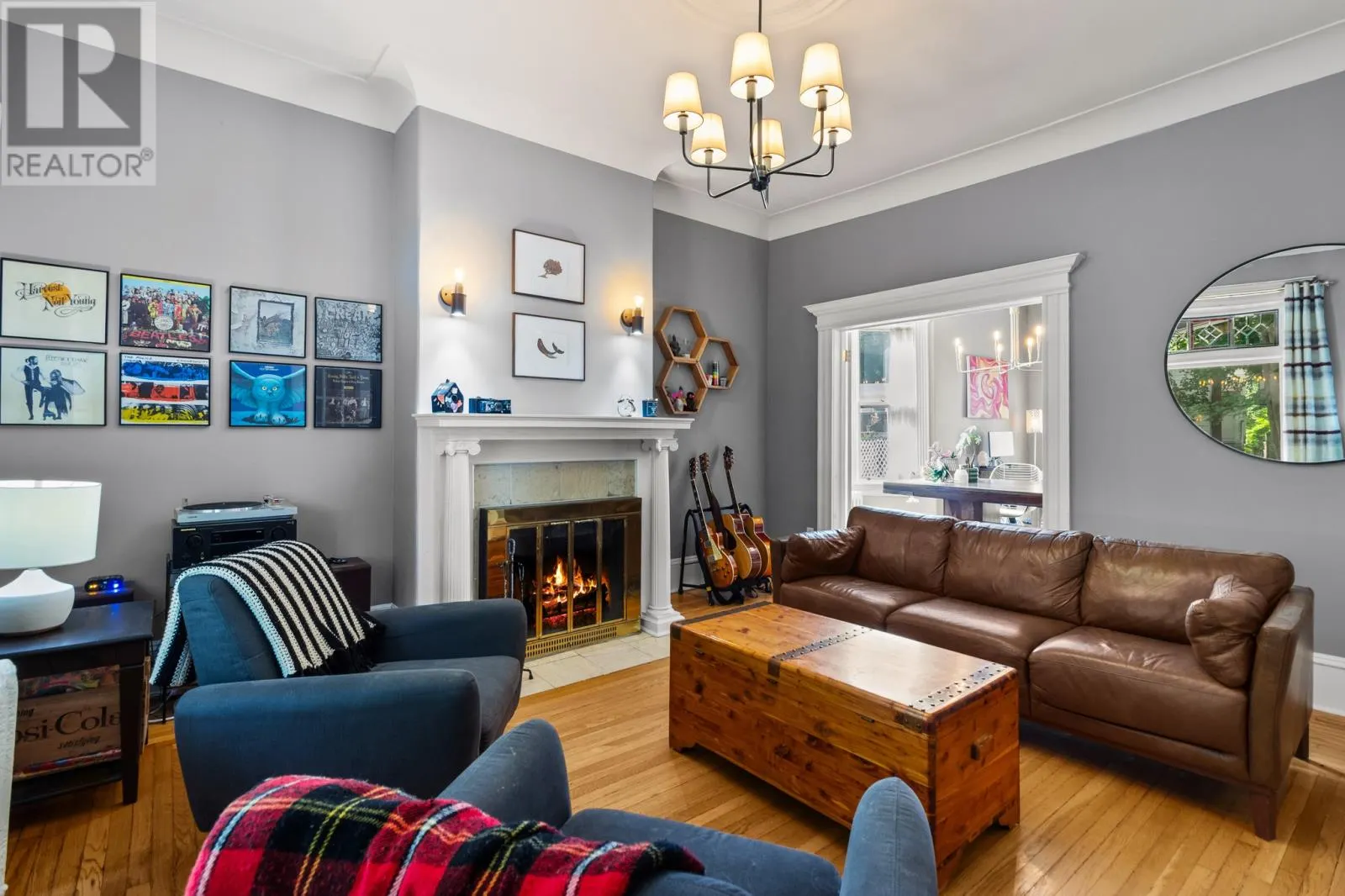 43 Forest Road