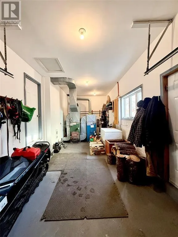 10 White Rose Place