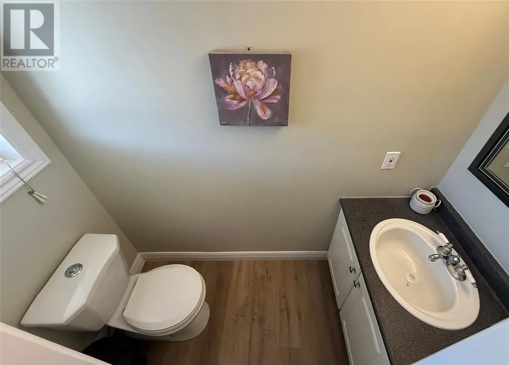 10 White Rose Place