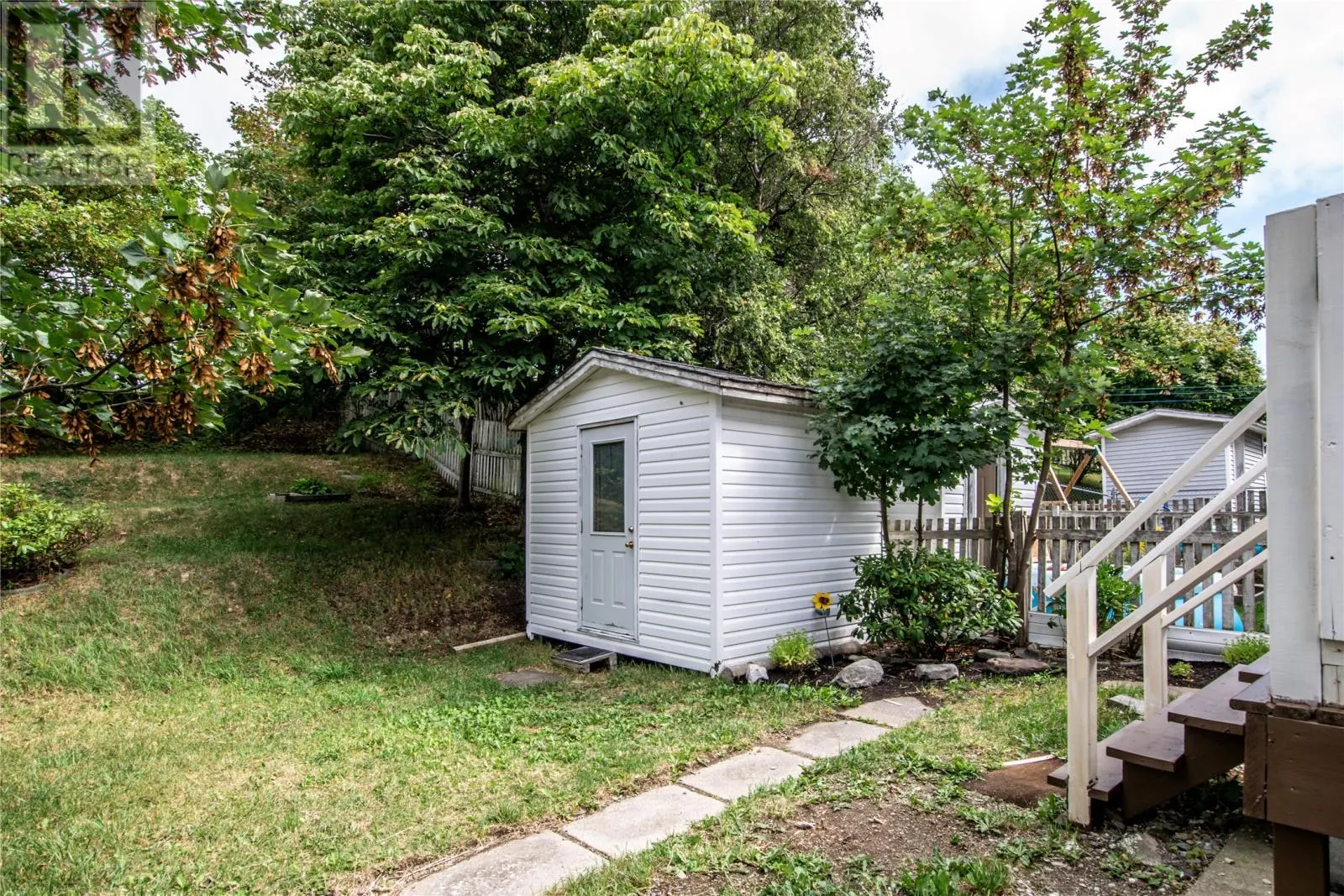 86 Watson Crescent