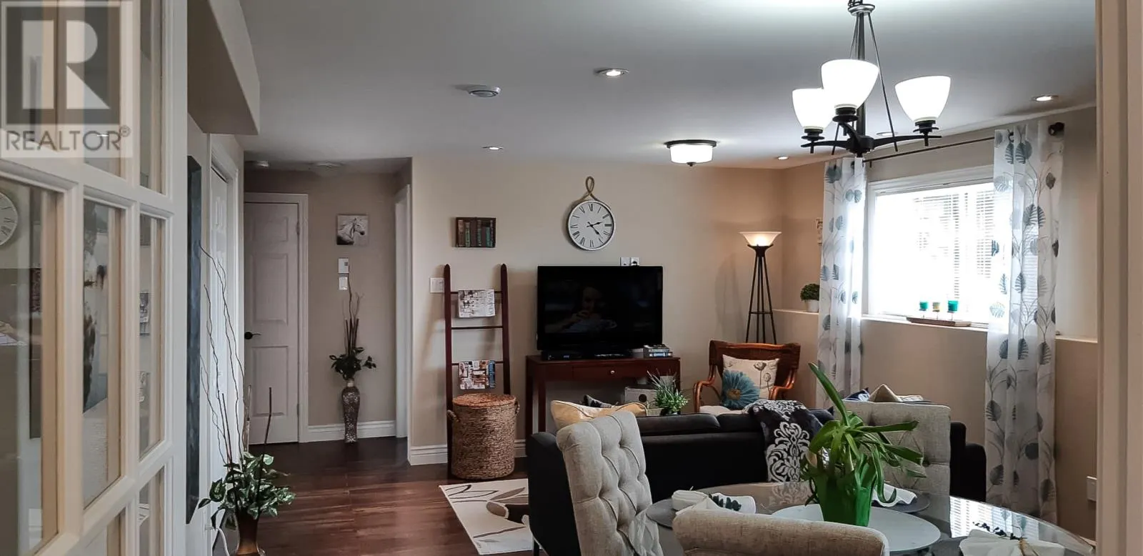 10 Scotts Road S