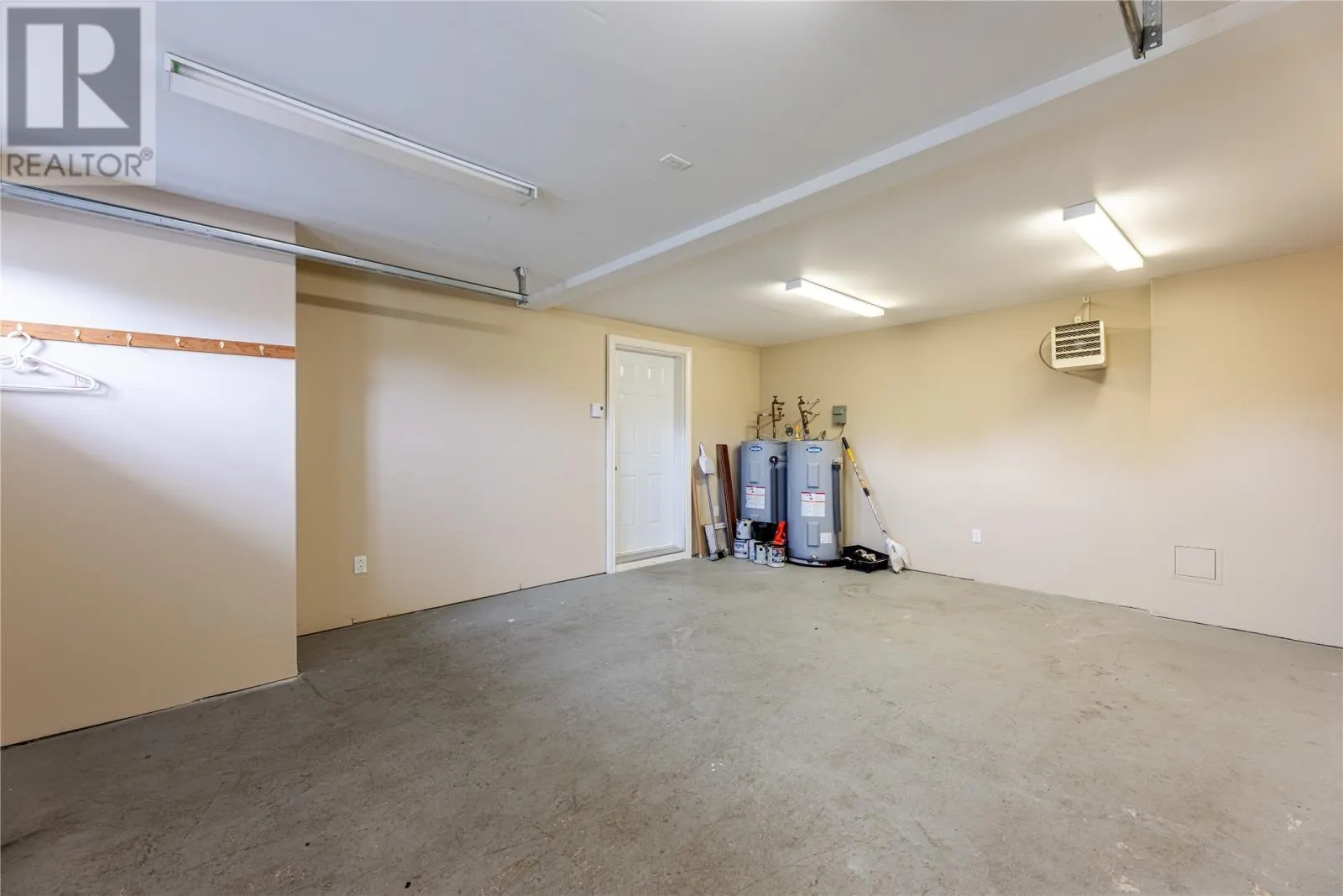 10 Scotts Road S