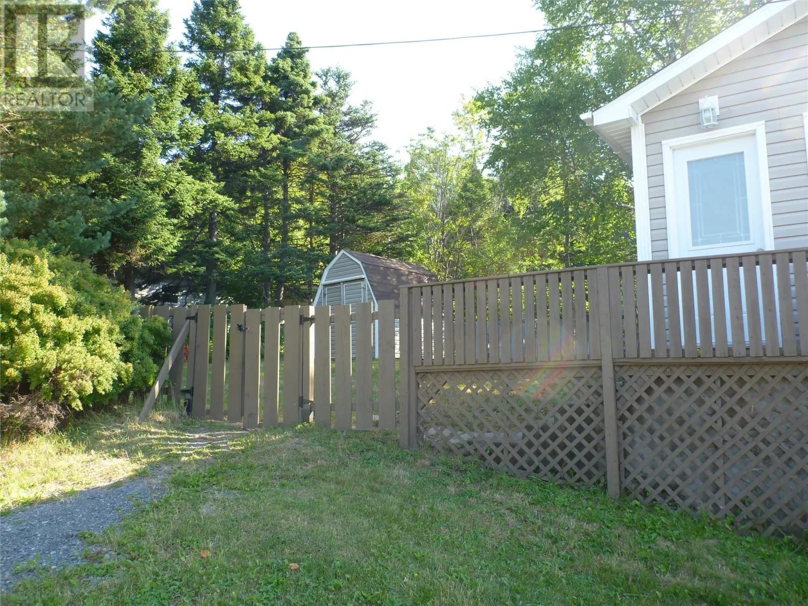 7 Butler Crescent
