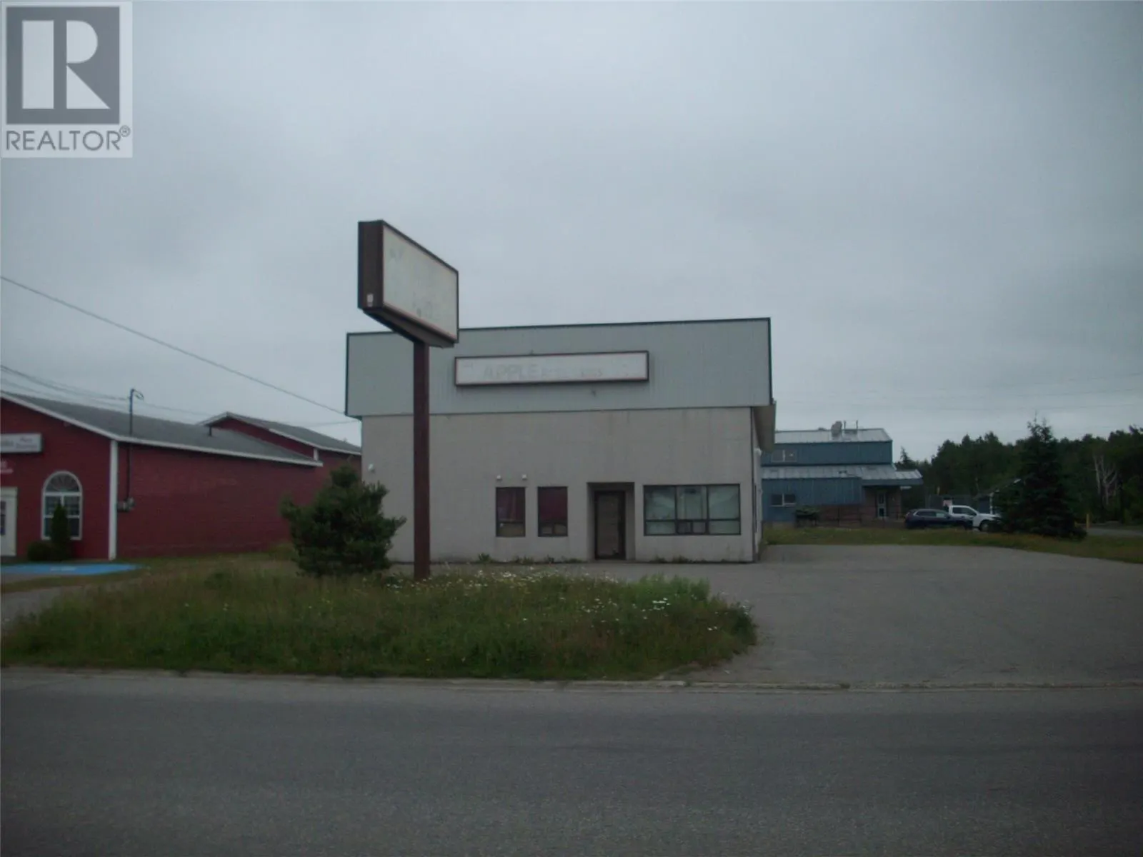 80 Armstrong Boulevard