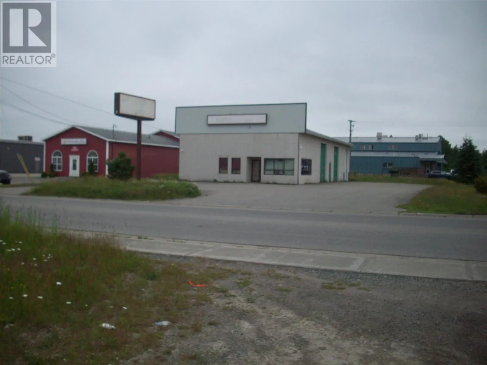 80 Armstrong Boulevard