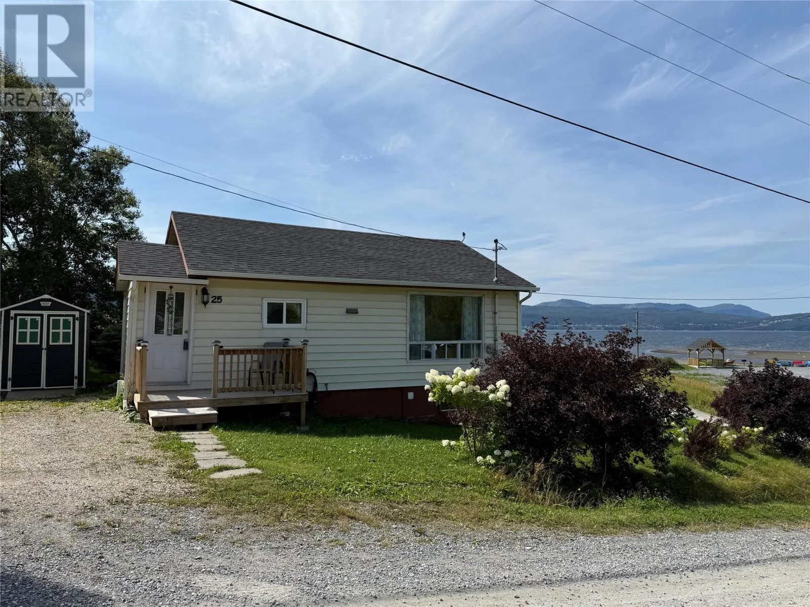 25 Pioneer Avenue