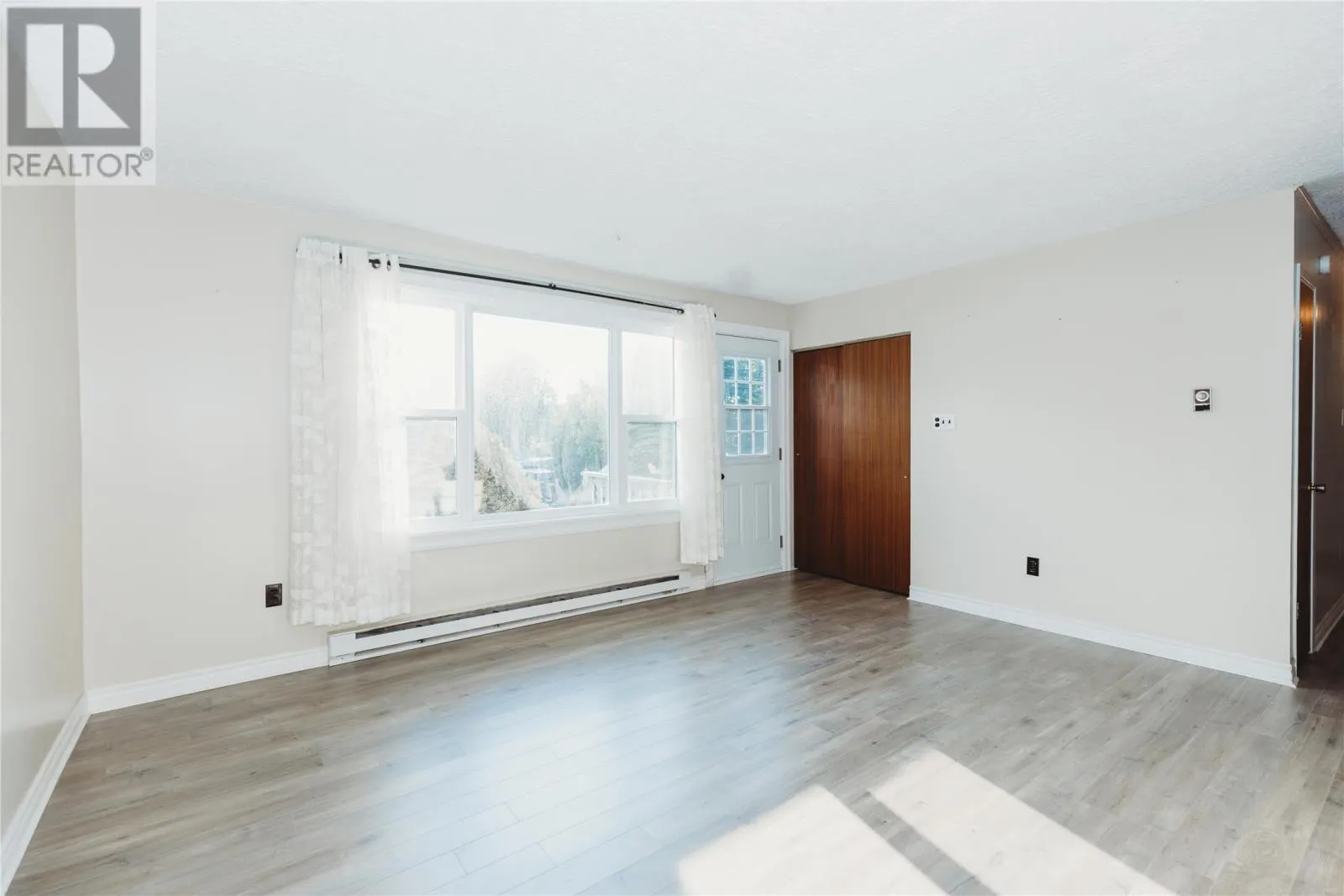 28 Third Avenue