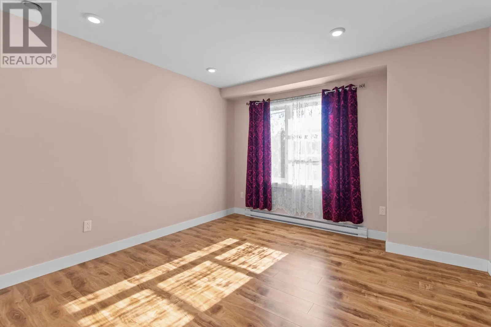 3 Worrall Crescent