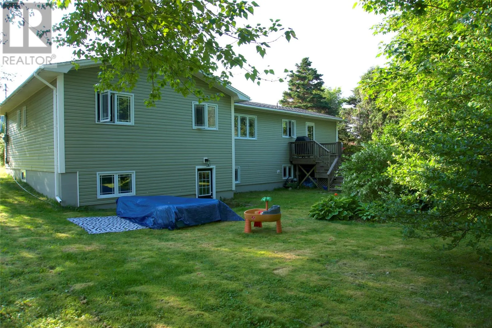 27 Riverview Avenue