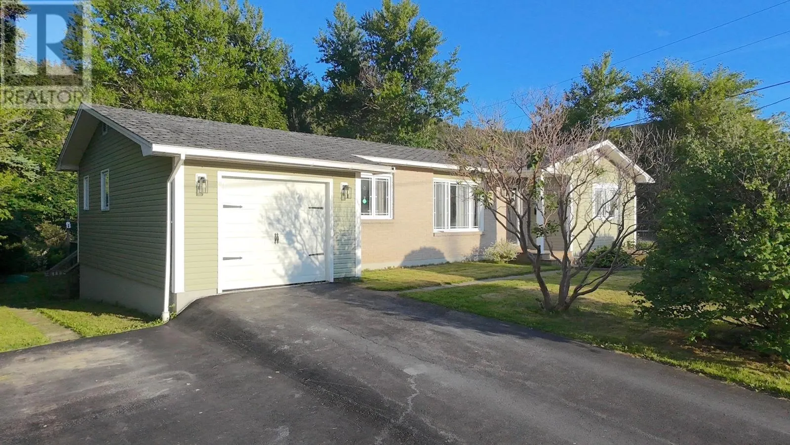 27 Riverview Avenue