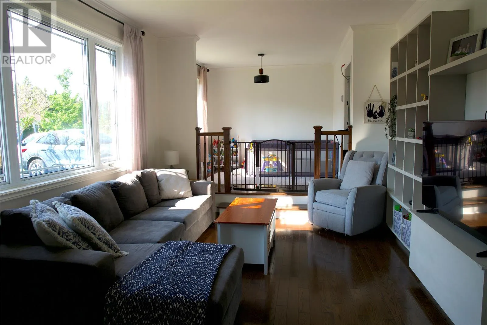 27 Riverview Avenue