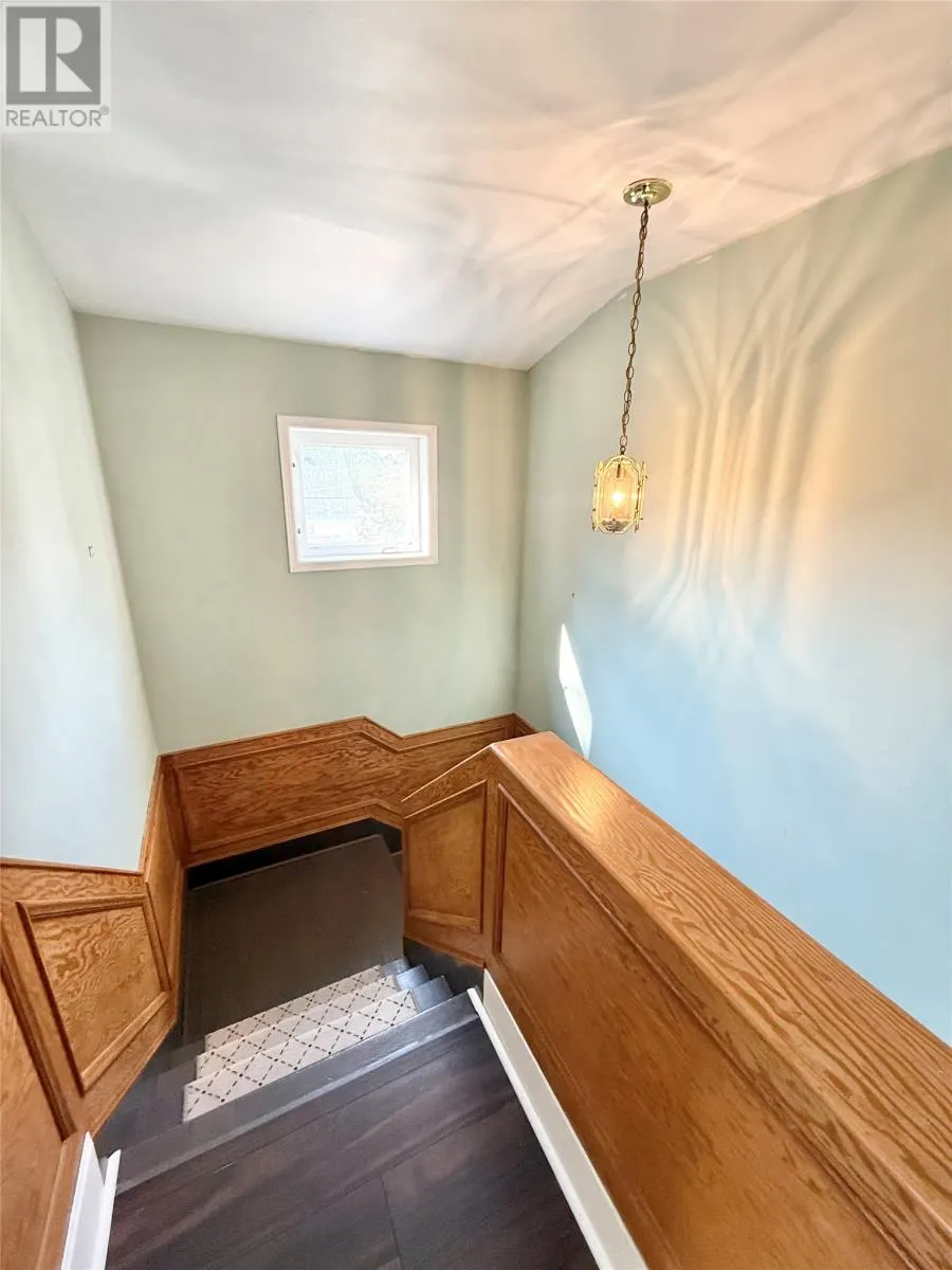 36 Greenwood Avenue