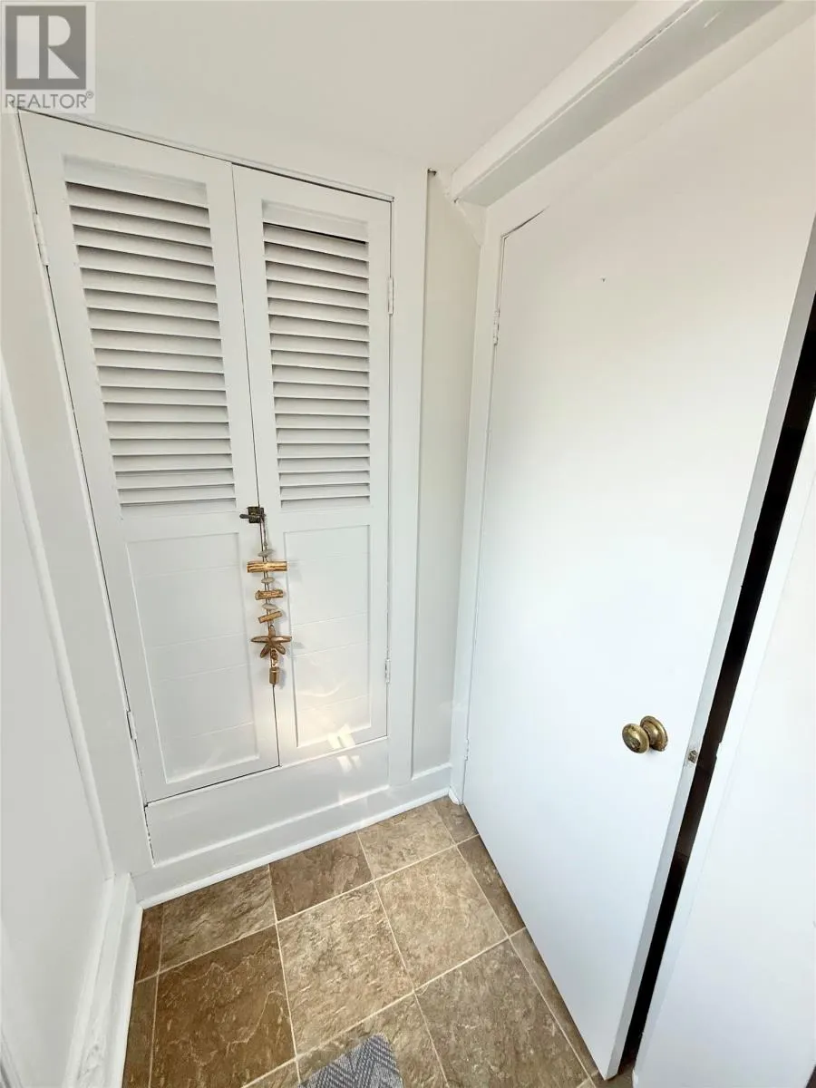 36 Greenwood Avenue