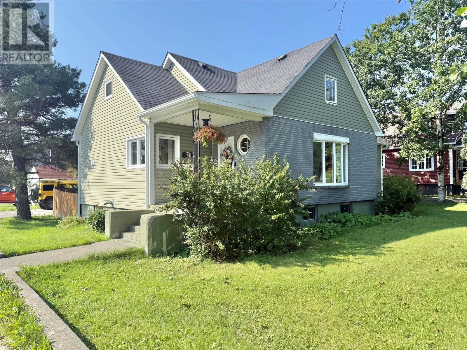 36 Greenwood Avenue