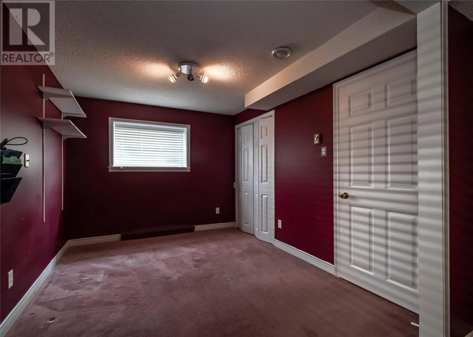2 Talon Place