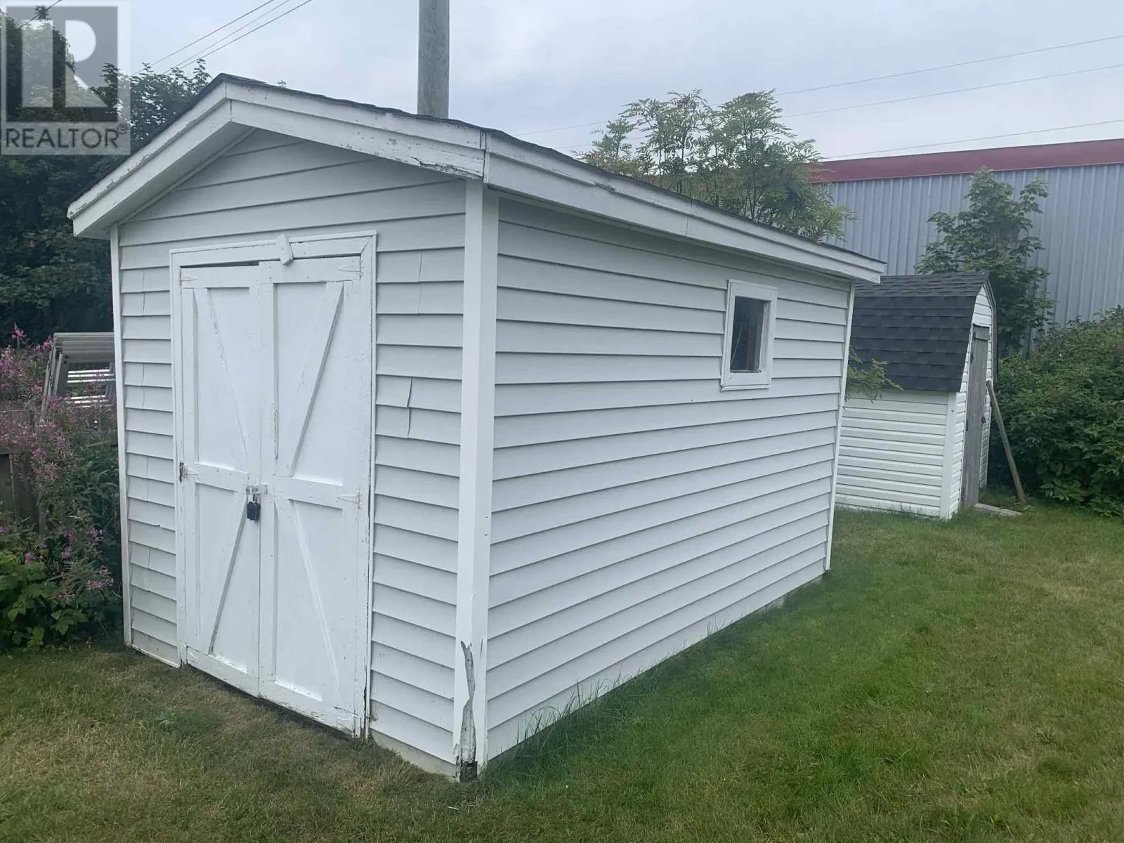 20 ELIZABETH Drive