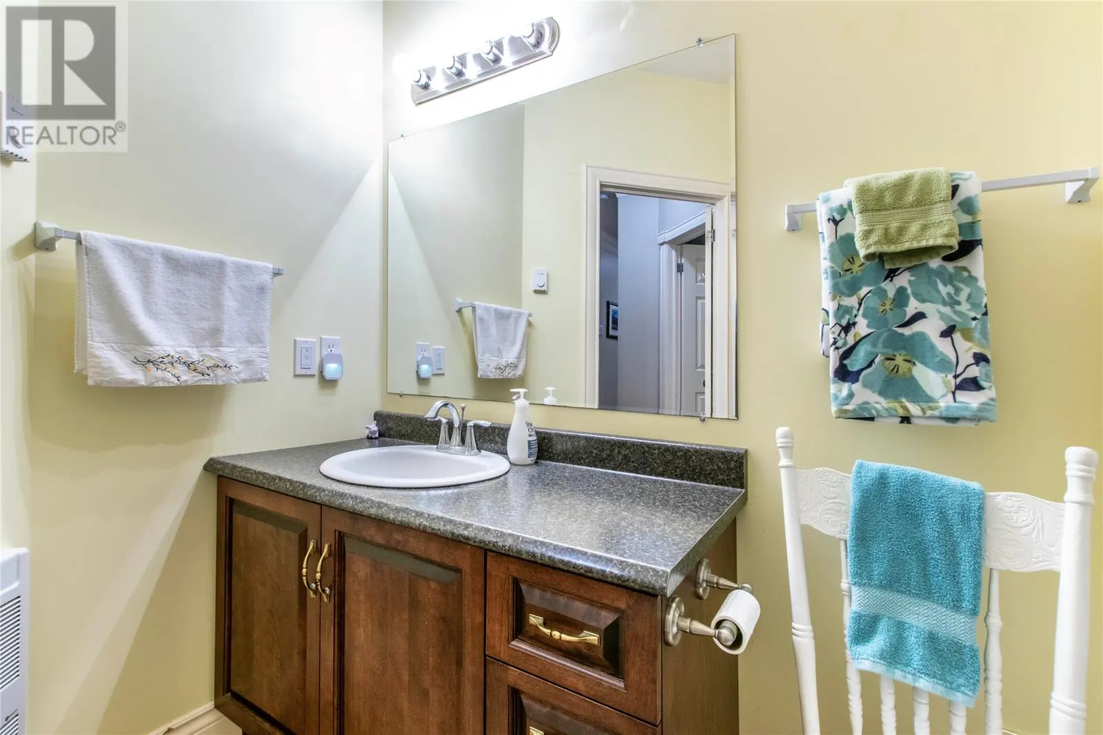 59 Roosevelt Avenue Unit#102, #102