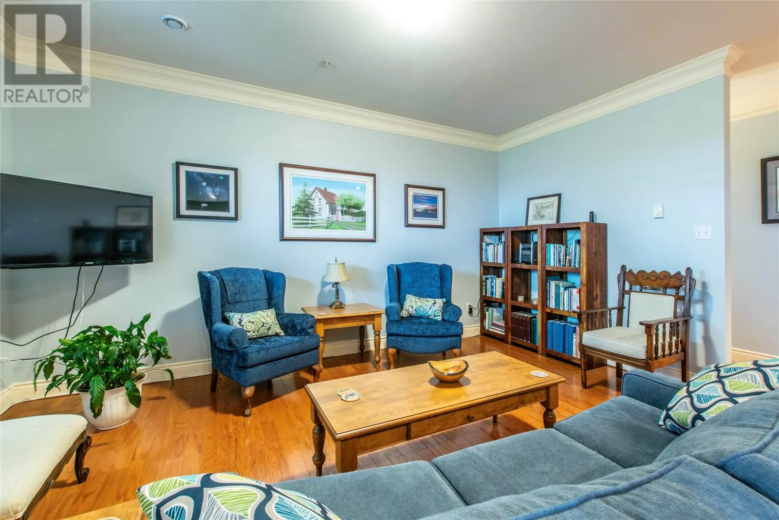 59 Roosevelt Avenue Unit#102, #102