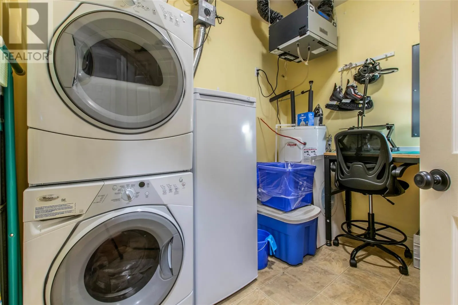 59 Roosevelt Avenue Unit#102, #102
