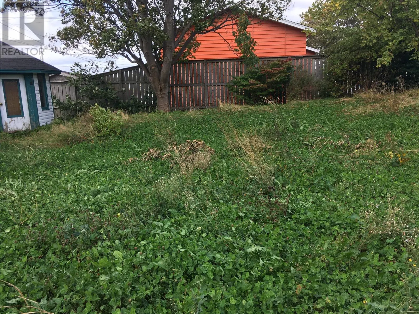 27 Perrins Road