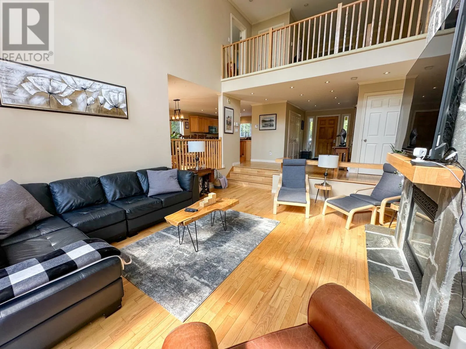 13 Pine Loop