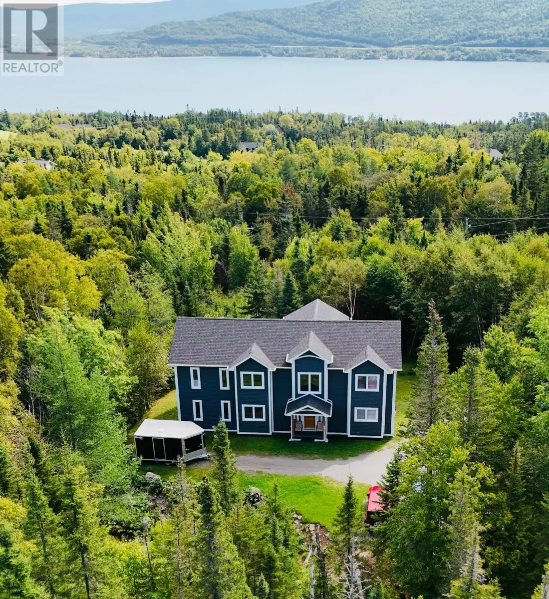 13 Pine Loop