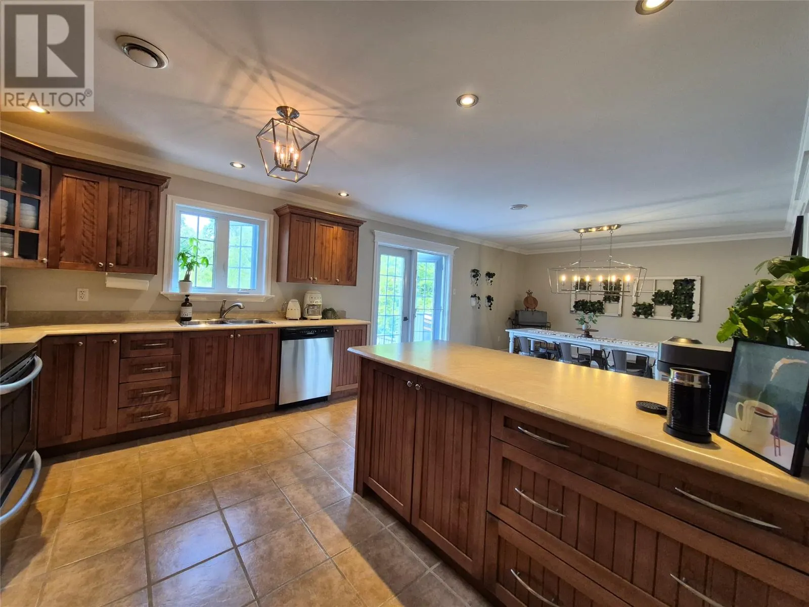 399 Grenfell Heights