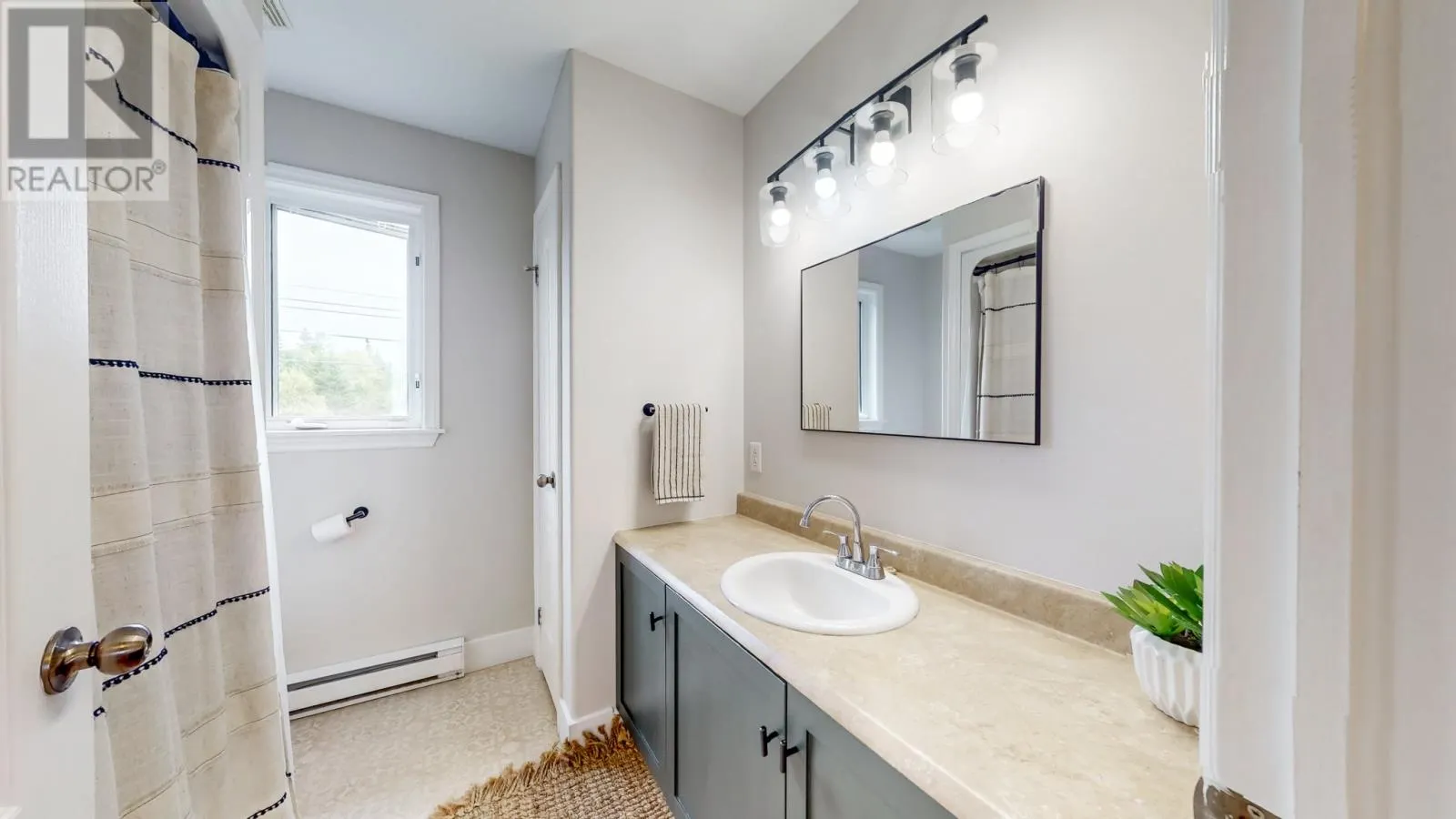 4 Newbury Street