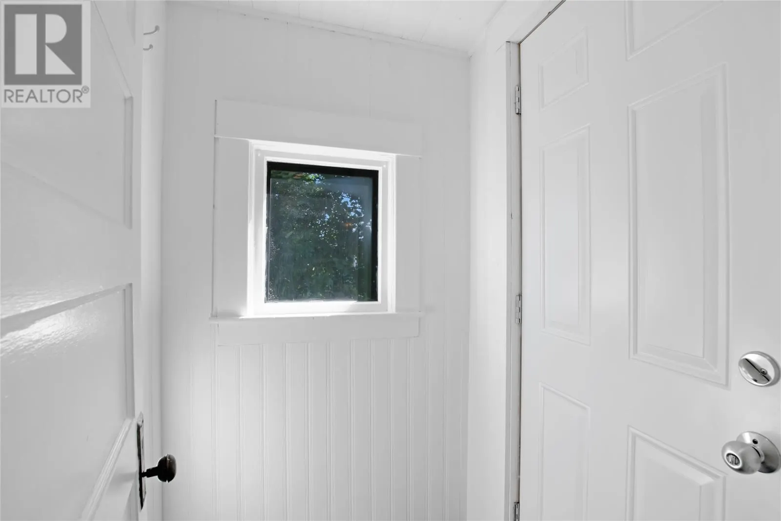 67 Freshwater Road