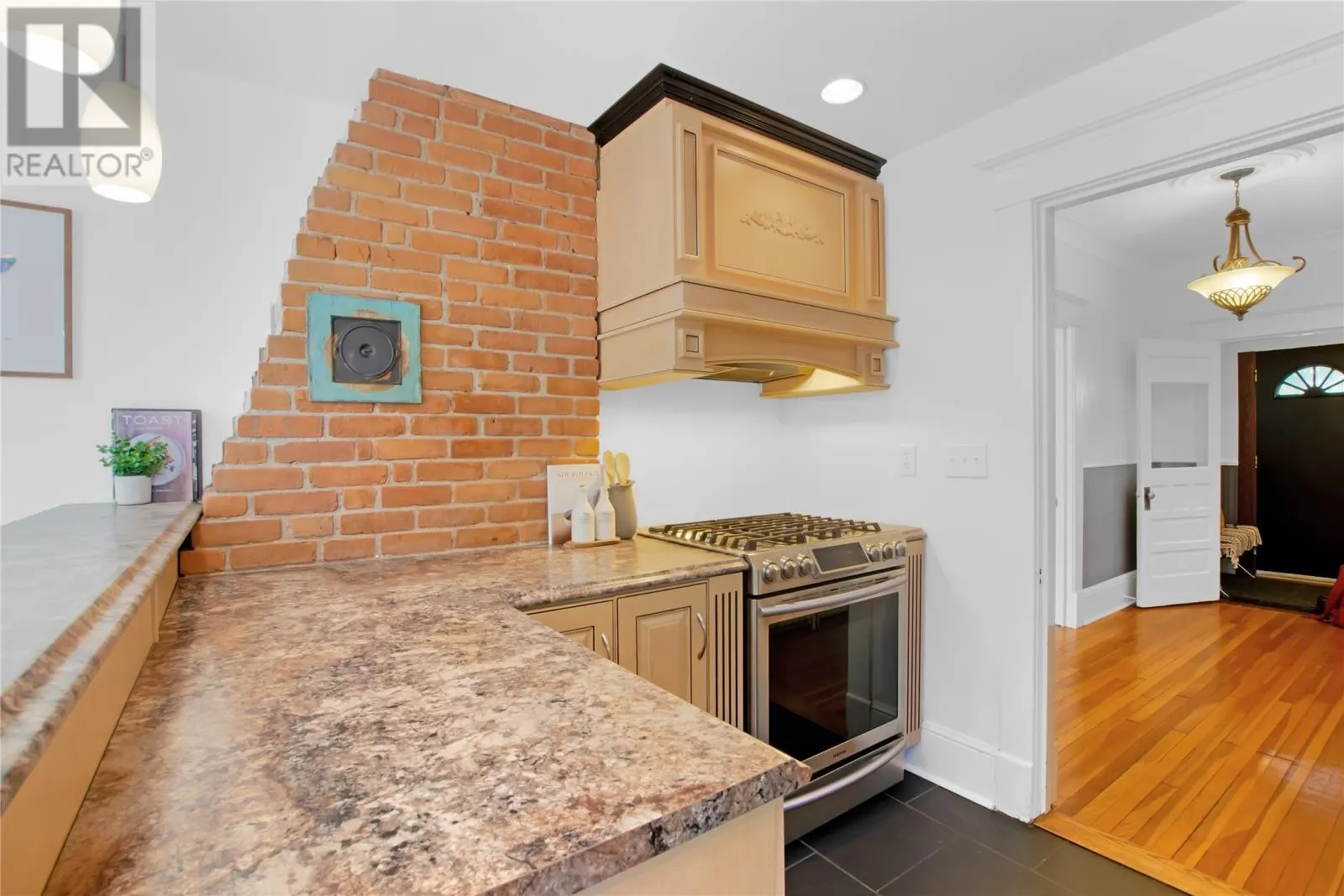 67 Freshwater Road