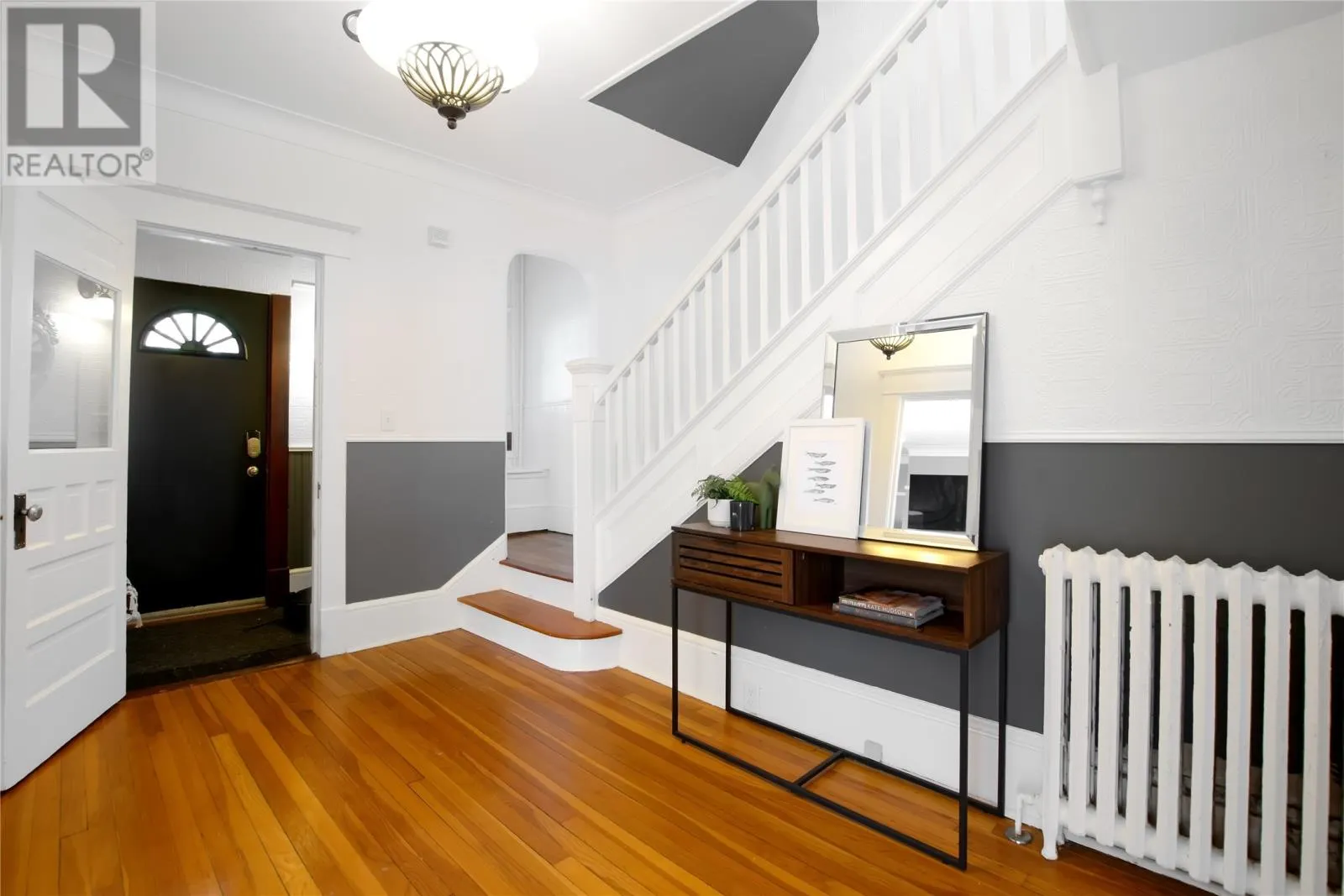 67 Freshwater Road